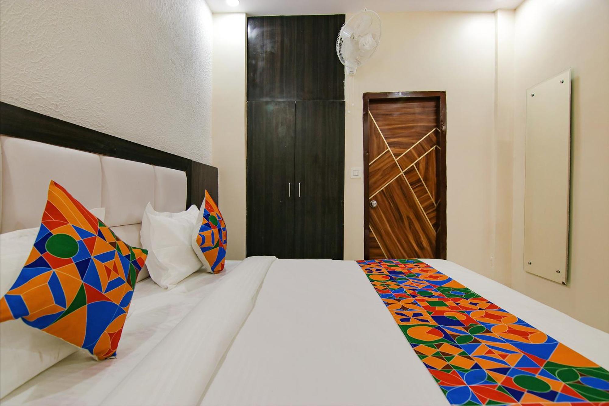 Fabhotel Palm Plaza Zirakpur Exterior foto